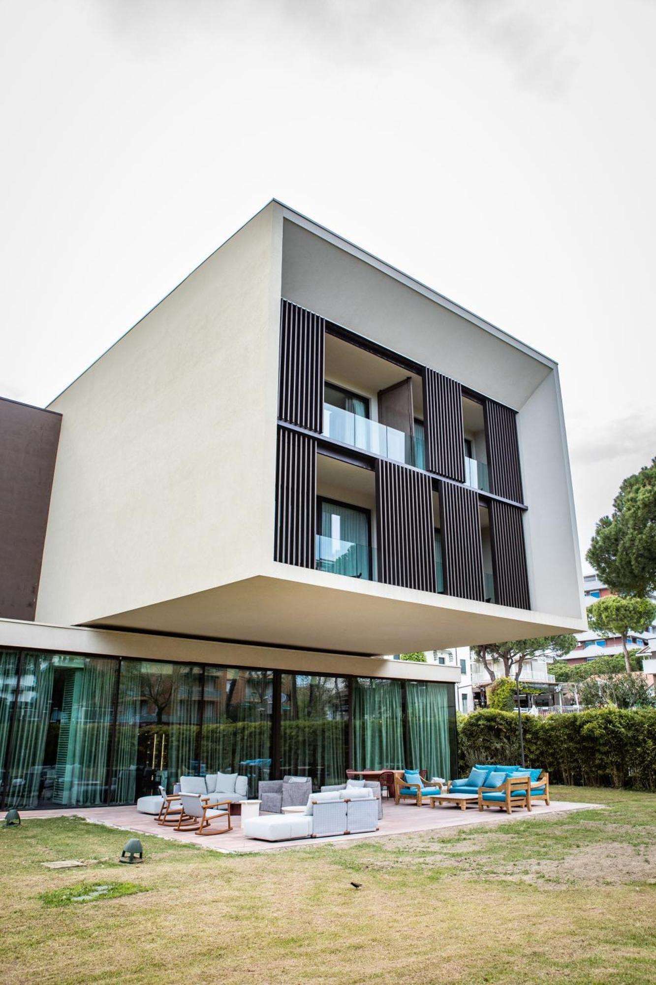 מילאנו מריטימה Marepineta Resort מראה חיצוני תמונה