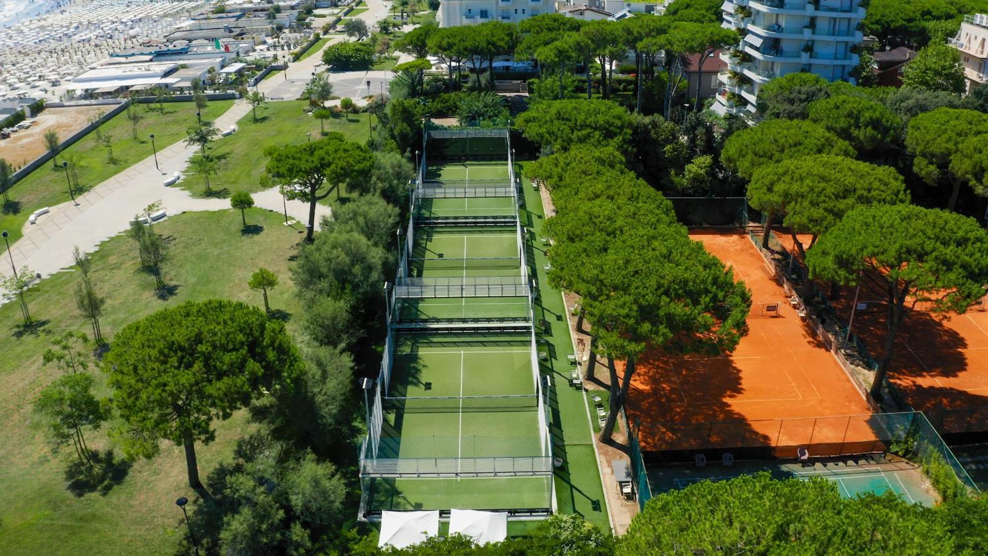 מילאנו מריטימה Marepineta Resort מראה חיצוני תמונה